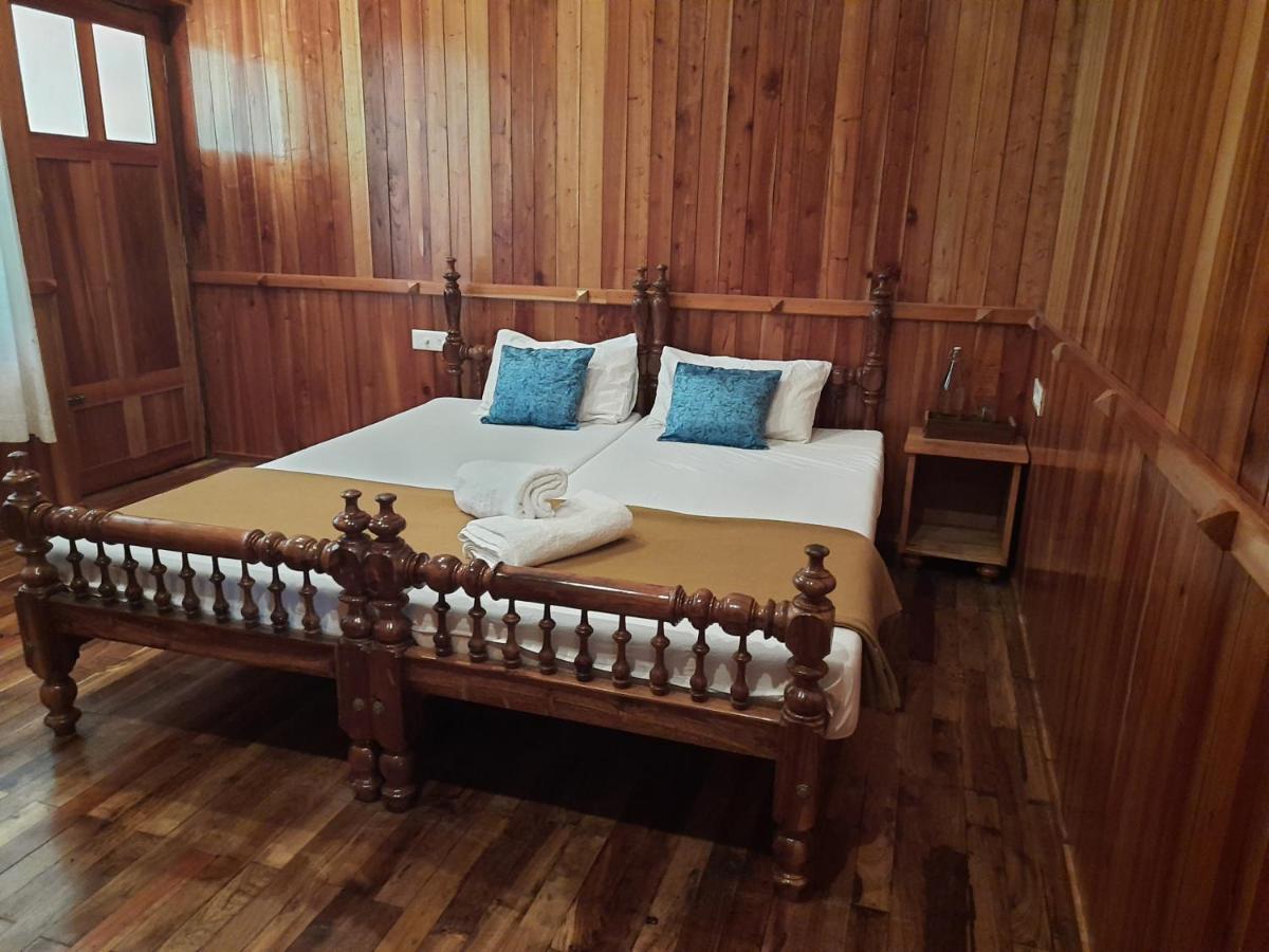 Sopanam Heritage Thekkady Bagian luar foto